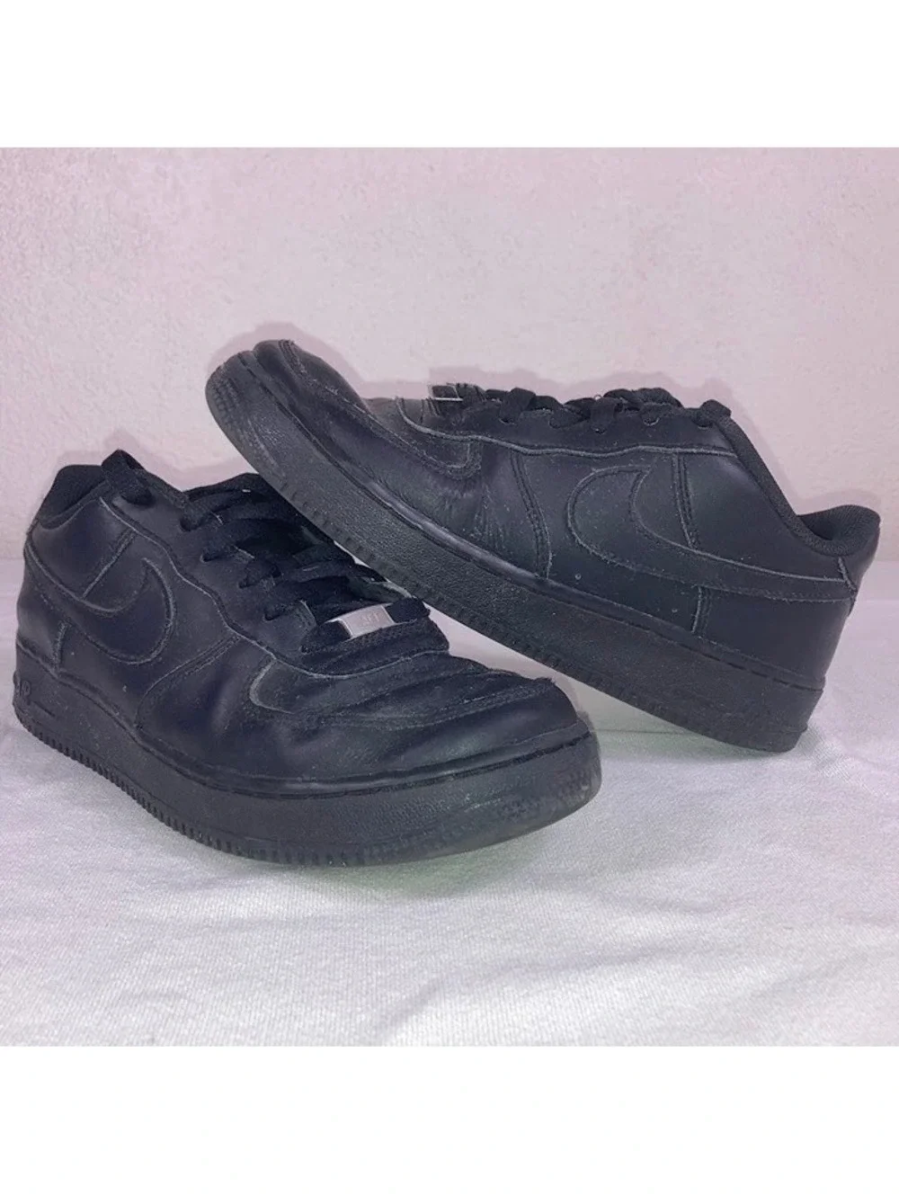 Nike Air Force 1 Low Black Boys Youth 7Y Women 8.5 Unisex